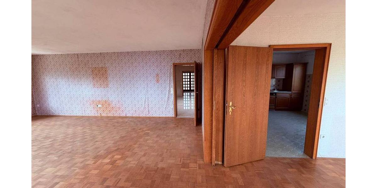 Einfamilienhaus Donauwörth - 8 Zimmer, 160 m&sup2;, 385.000&euro; | Angebot:26852131