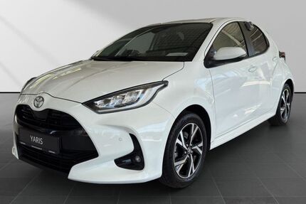 Toyota Yaris 23.955 km 21.490 &euro; Paderborn 33104
