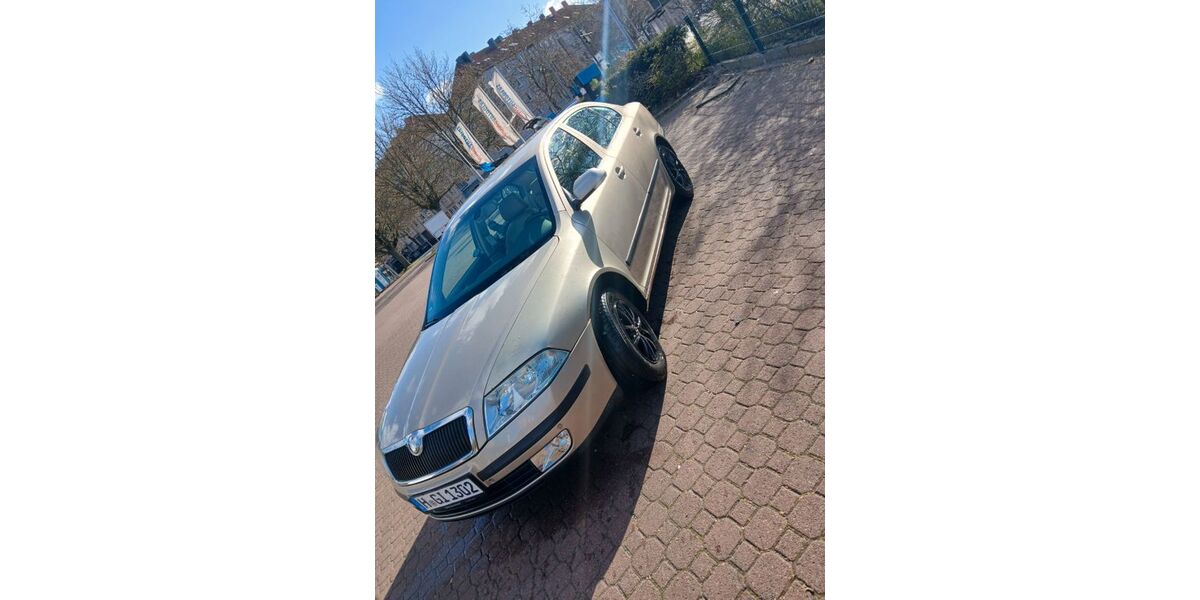 Skoda Octavia 324.102 km 1.800 &euro; Hameln 31787
