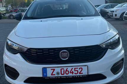 Fiat Tipo 57.000 km 8.000 &euro; Zwickau 08056