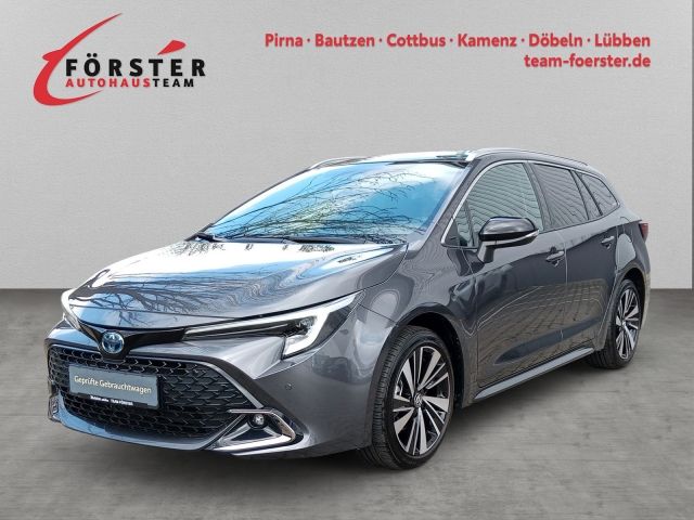 Toyota Corolla 9.382 km 30.740 &euro; Pirna 01796
