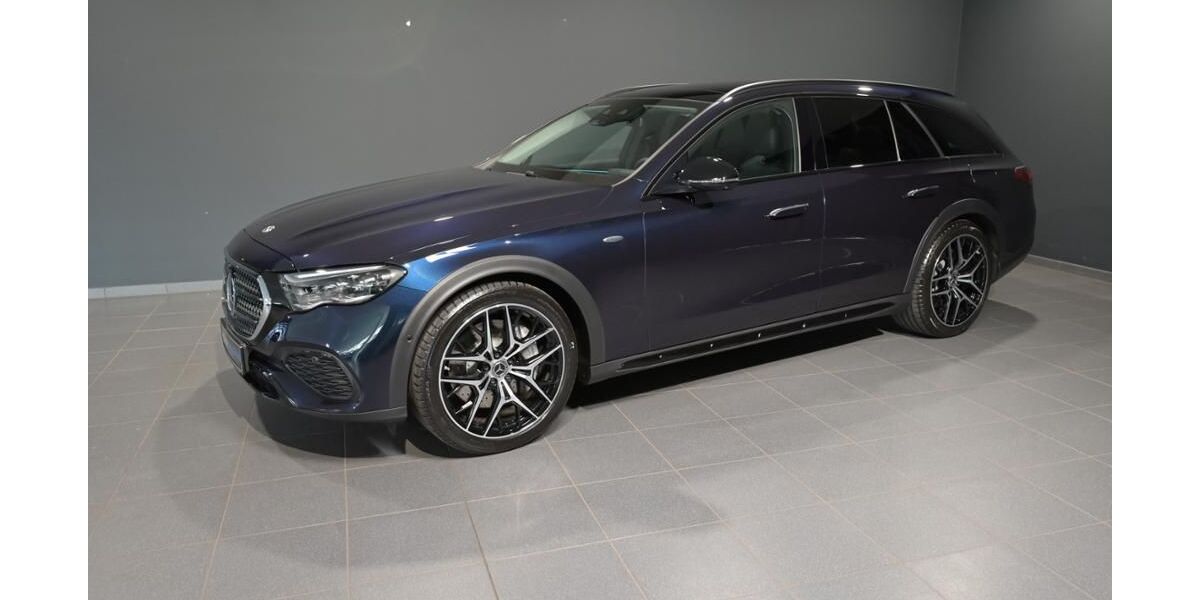 Mercedes-Benz E 300 11.900 km 63.790 &euro; Waiblingen 71332