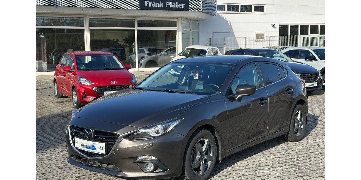 Mazda 3 128.792 km 11.990 &euro; Cottbus 03051