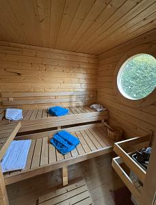 GRÜNE OASE MIT SAUNA & MEHREREN TERRASSEN - Einfamilienhaus Sindelfingen Darmsheim | Angebot:25448720