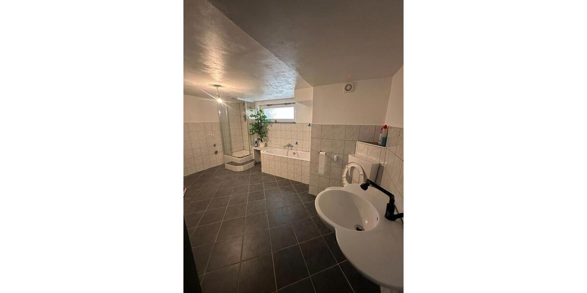 Einfamilienhaus Pleinfeld - 4 Zimmer, 200 m&sup2;, 1.400&euro; | Angebot:26693813