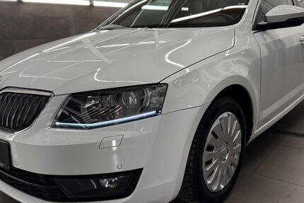 Skoda Octavia 122.110 km 13.888 &euro; Cottbus 03044
