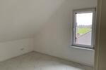 Dachgeschoßwohnung Oberhausen Schmachtendorf - 4 Zimmer, 85 m&sup2;, 600&euro; | Angebot:26670217
