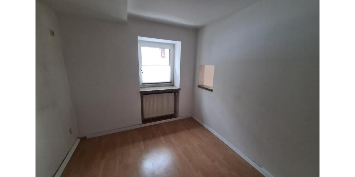 Erdgeschoßwohnung Höchstädt im Fichtelgebirge - 2 Zimmer, 60 m&sup2;, 390&euro; | Angebot:25281075