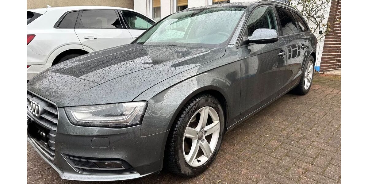 Audi A4 240.000 km 9.200 &euro; Petershagen 32469