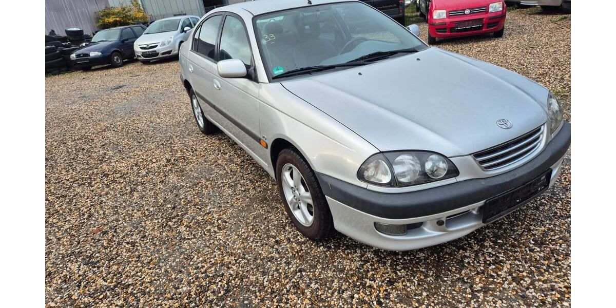 Toyota Avensis 85.000 km 3.499 &euro; Nottuln 48301