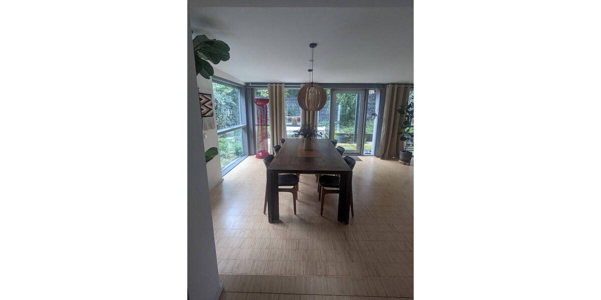 Einfamilienhaus Korntal-Münchingen Kallenberg - 8 Zimmer, 250 m&sup2;, 850.000&euro; | Angebot:26318854