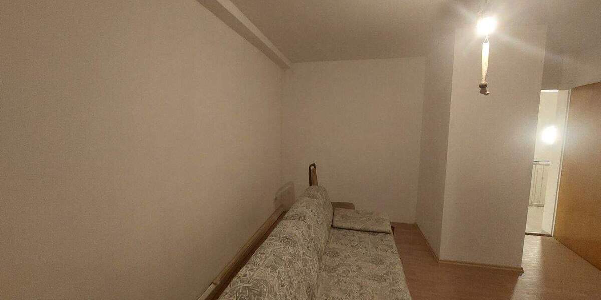 Mehrfamilienhaus, Wohnhaus Wülfershausen an der Saale Wülfershausen - 4 Zimmer, 100 m&sup2;, 1.200&euro; | Angebot:25727692