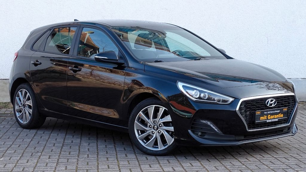 Hyundai i30 96.860 km 13.690 &euro; Bensheim 64625