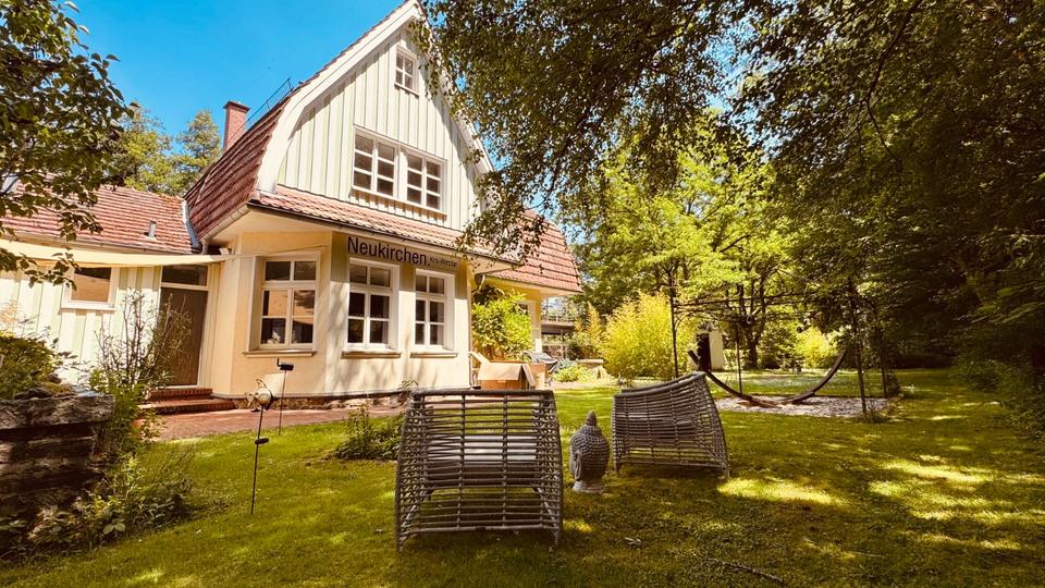 Villa Bahnhoftraum in Alleinlage und Topzustand, Luxusferienvilla 11 zimmer