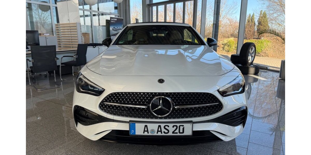 Mercedes-Benz CLE 300 4Matic Cabrio AMG+Burmester+Night+360° Edi 4.000 km 69.900 &euro; Westendorf 86707