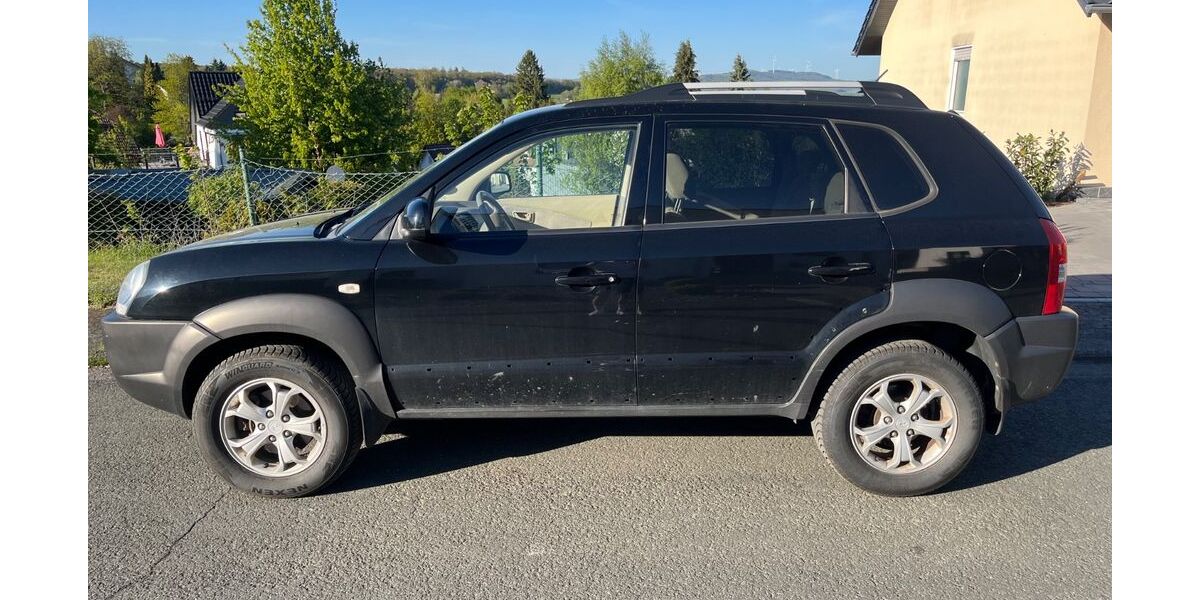 Hyundai TUCSON 96.042 km 5.900 &euro; Haiger 35708