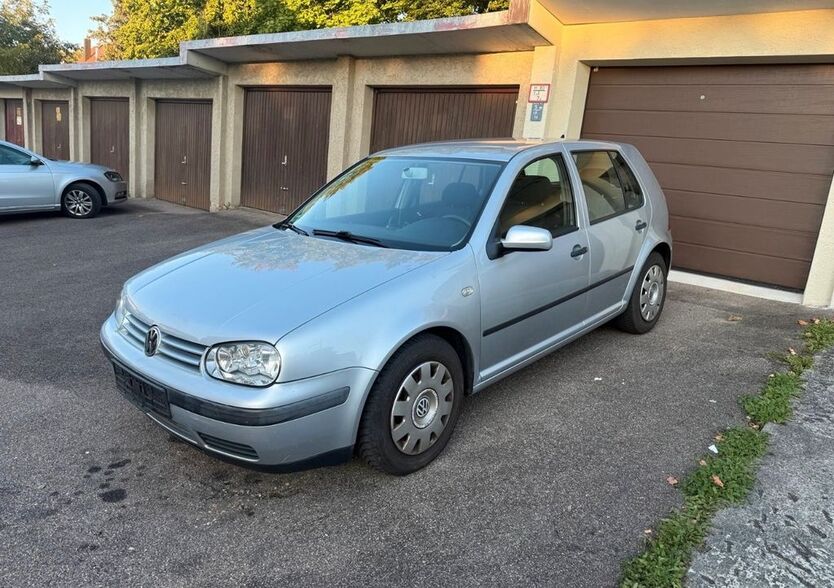 VW Golf 238.000 km 2.400 € Oberdischingen 89610