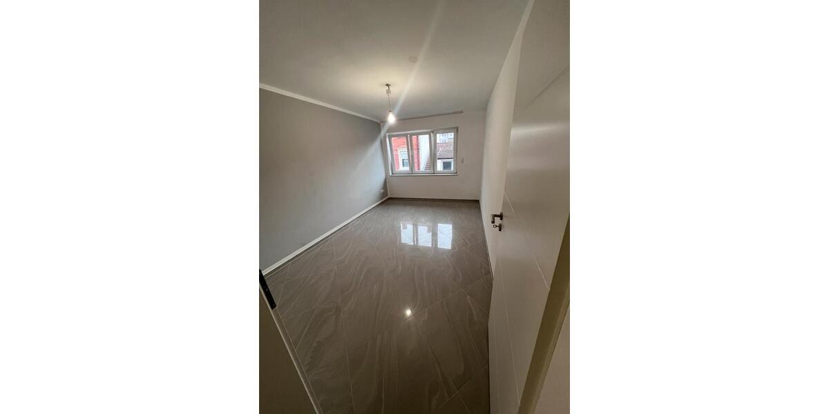 Dachgeschoßwohnung Ludwigshafen am Rhein Ludwigshafen-Hemshof - 3 Zimmer, 95 m&sup2;, 1.140&euro; | Angebot:25994780