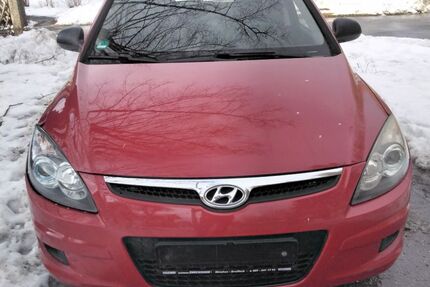 Hyundai i30 144.000 km 1.680 &euro; Holzkirchen 83607
