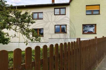 Haus zum Kaufen in Usingen 300.000 € 240 m² 8 zimmer