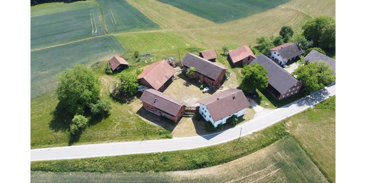Bauernhaus, Landhaus Simbach a.Inn Hof - 9 Zimmer, 233 m&sup2;, 595.000&euro; | Angebot:26817141
