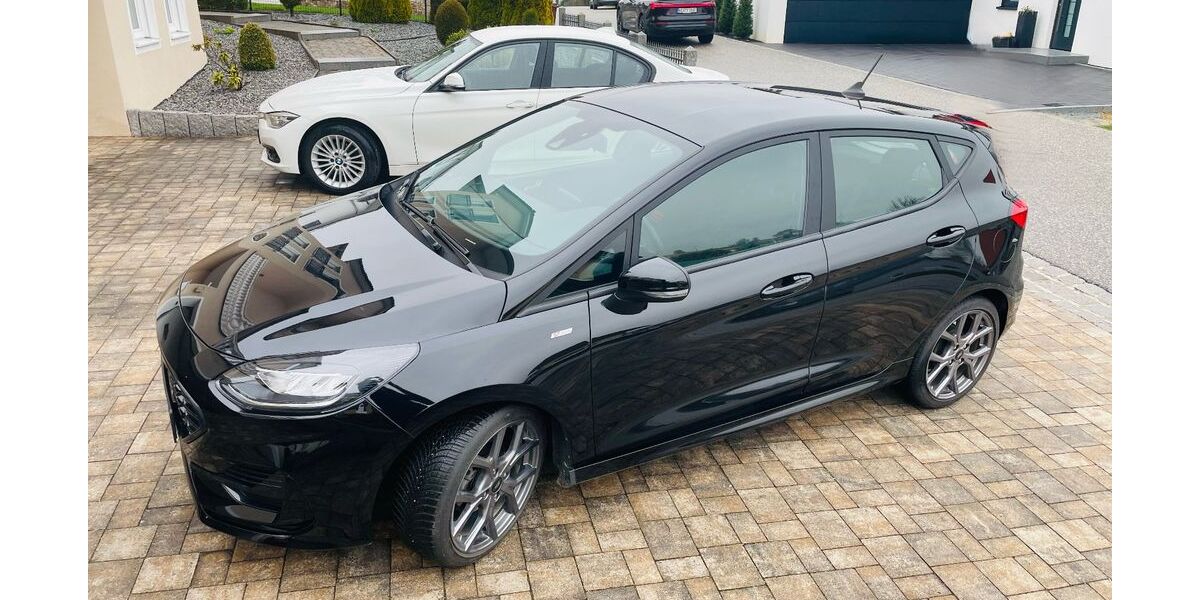 Ford Fiesta 28.000 km 17.900 &euro; Wildenberg 93359
