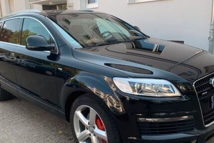 Audi Q7 241.000 km 10.600 &euro; Duisburg 47179