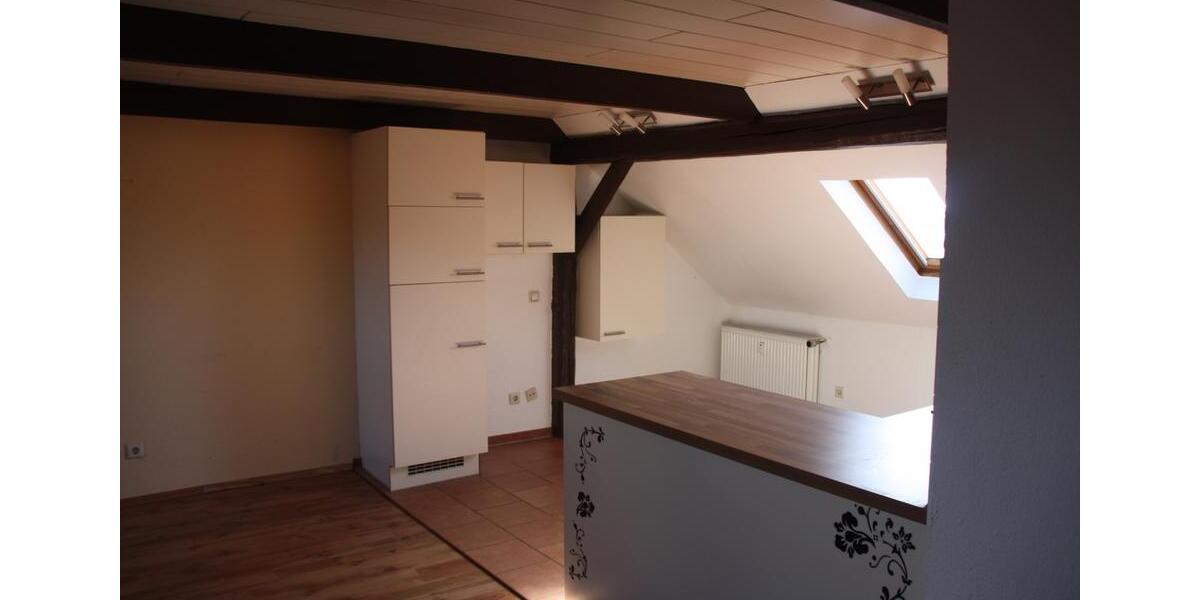 Dachgeschoßwohnung Wunstorf - 3.5 Zimmer, 100 m&sup2;, 600&euro; | Angebot:26201758