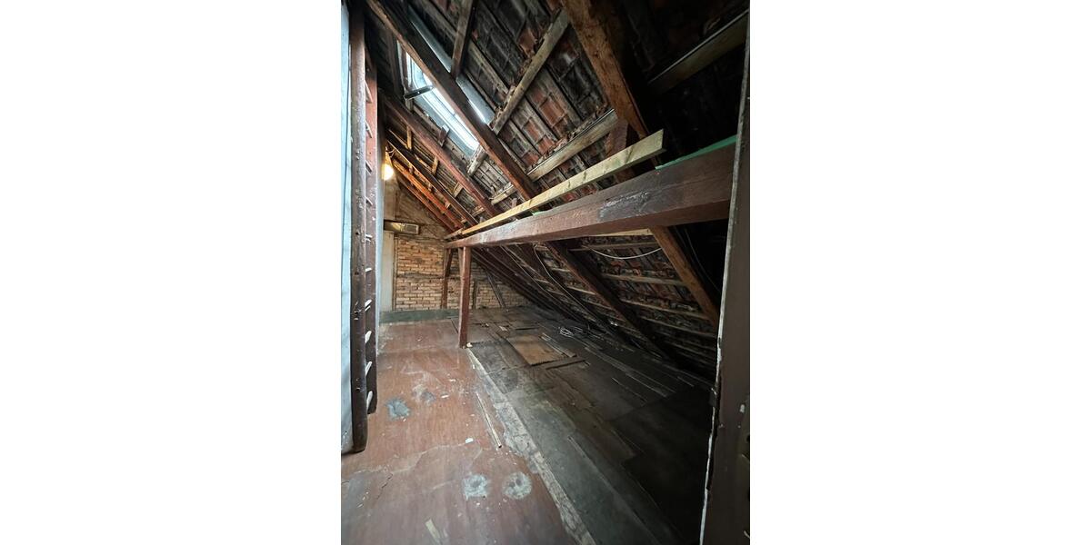 Reihenhaus Waltershausen - 6 Zimmer, 160 m&sup2;, 79.000&euro; | Angebot:23174286