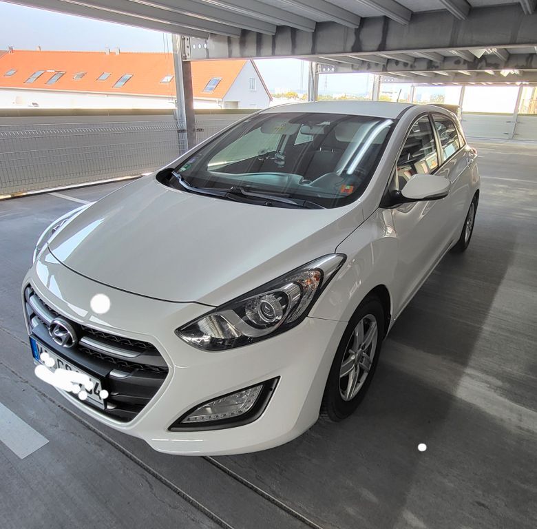 i30