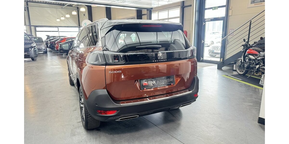 Peugeot 5008 GT 130 BlueHDi 1.Hand Panorama 7 Sitze 29.300 km 28.690 &euro; Lich 35423