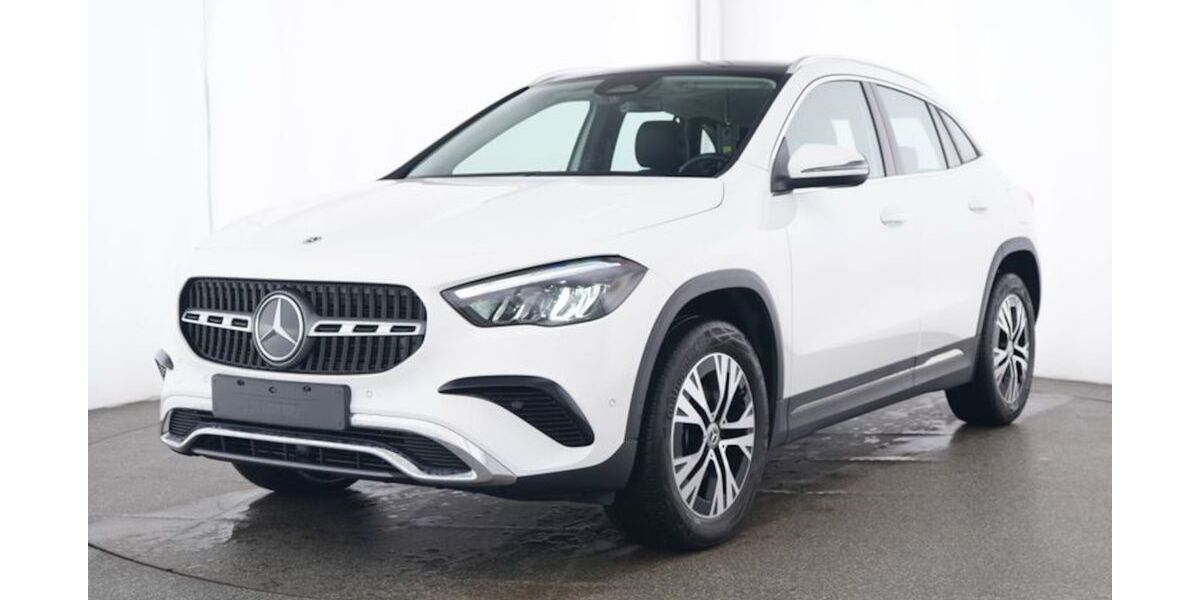 Mercedes-Benz GLA 200 8.600 km 35.900 &euro; Ehningen 71139