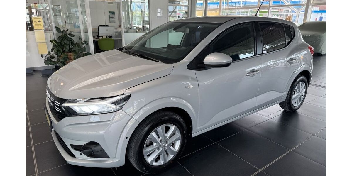 Dacia Sandero 27.960 km 15.750 &euro; Weingarten 88250