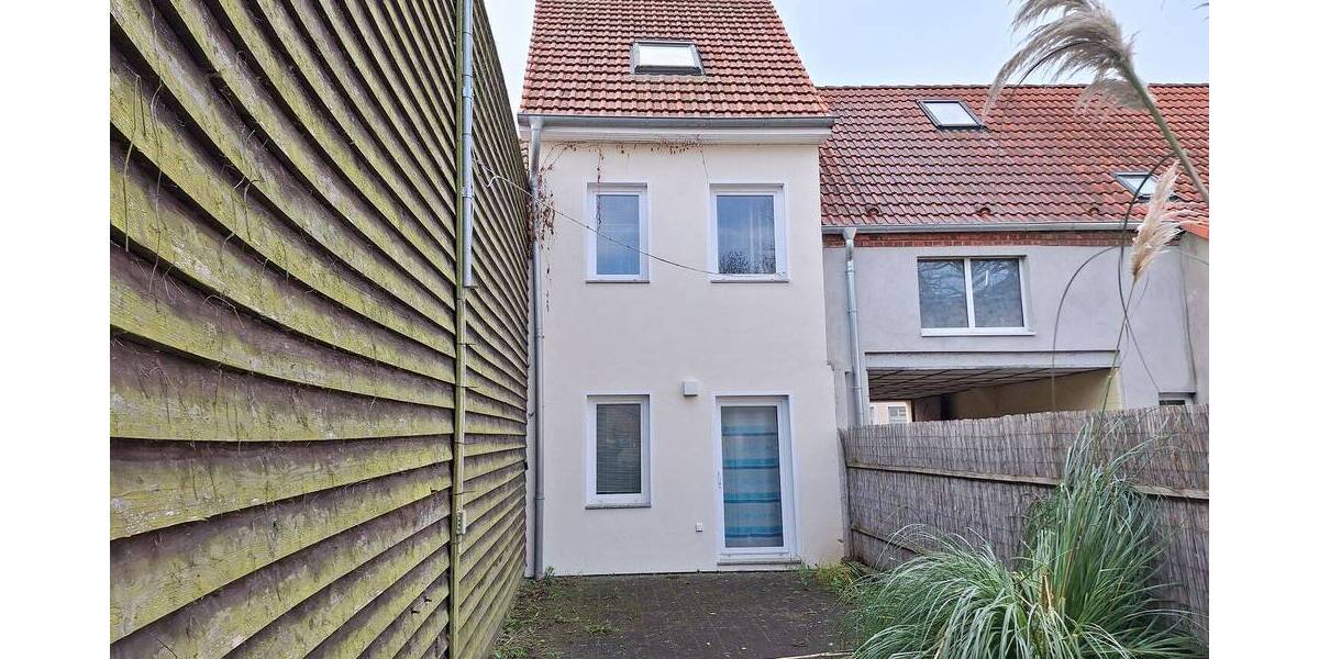 Mehrfamilienhaus, Wohnhaus Gützkow - 2 Zimmer, 68 m&sup2;, 485&euro; | Angebot:26187679