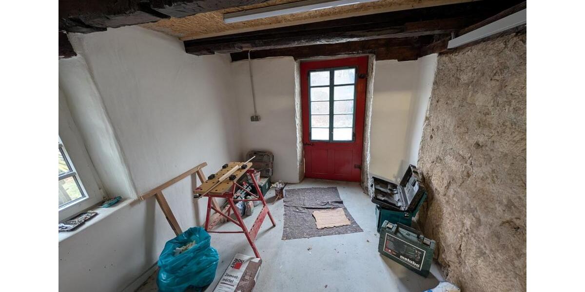 Bauernhaus, Landhaus Rottenburg am Neckar - 7 Zimmer, 200 m&sup2;, 1.750&euro; | Angebot:24371016