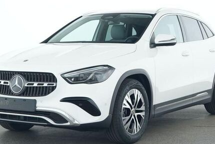 Mercedes-Benz GLA 180 6.500 km 37.840 &euro; Ribnitz-Damgarten 18311
