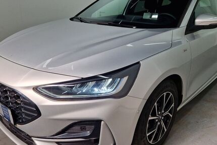 Ford Focus 26.045 km 21.850 &euro; Landau 76829
