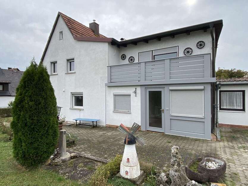 Haus zum Kaufen in Treuchtlingen 207.000 € 108 m²