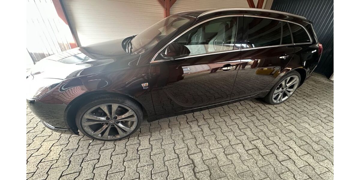 Opel Insignia 221.700 km 5.700 &euro; Langelsheim 38685