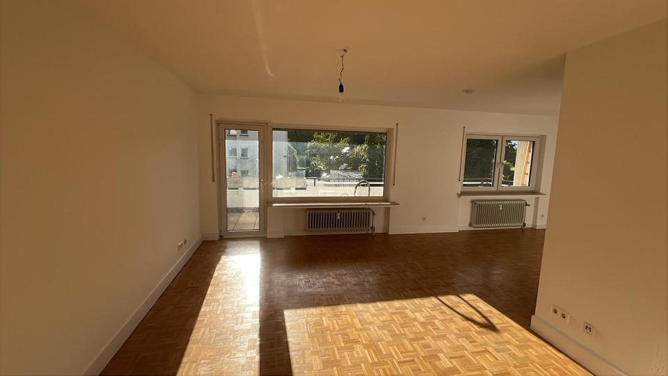 Attraktive 3-Zimmer Wohnung mit Balkon, Stellplatz in Neheim Rush