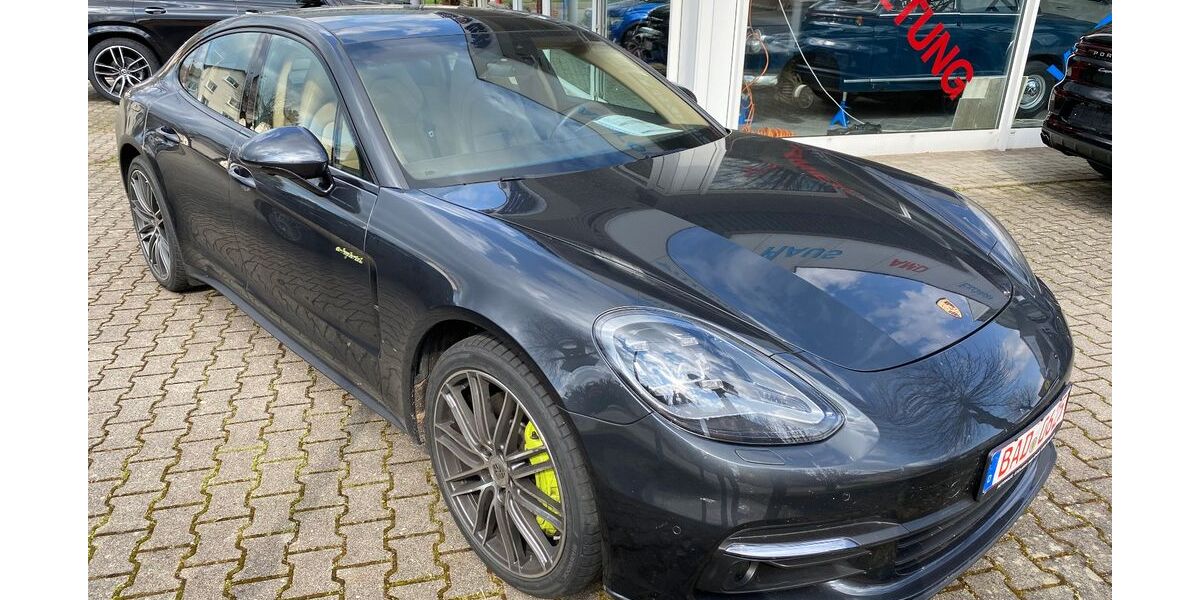 Porsche Panamera 93.000 km 52.900 &euro; Baden Baden 76532