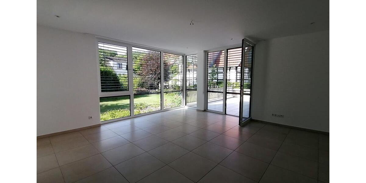 Hochparterre Bad Oeynhausen Rehme - 3 Zimmer, 152 m&sup2;, 1.600&euro; | Angebot:26348995