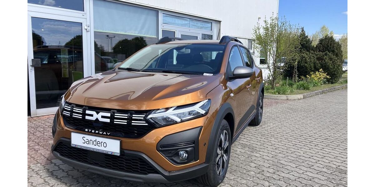 Dacia Sandero 4.525 km 16.999 &euro; Schönebeck 39218
