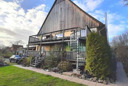 Haus Blomberg - 12 Zimmer, 400 m&sup2;, 480.000&euro; | Angebot:26402299