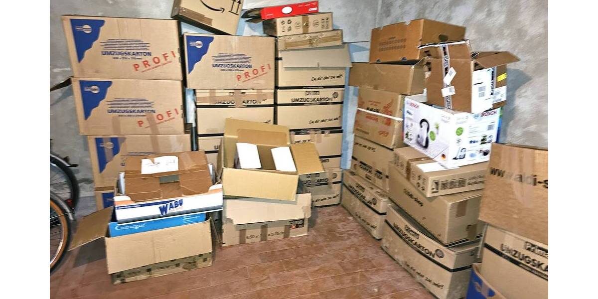 Etagenwohnung Laichingen Feldstetten - 7 Zimmer, 202 m&sup2;, 299.000&euro; | Angebot:25695100