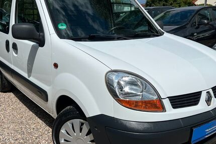 Renault Kangoo 125.318 km 3.990 € Berlin 13089