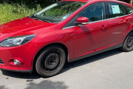 Ford Focus 94.000 km 5.200 &euro; Uslar 37170
