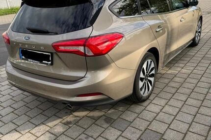 Ford Focus 109.000 km 10.250 &euro; Bad Soden 65812