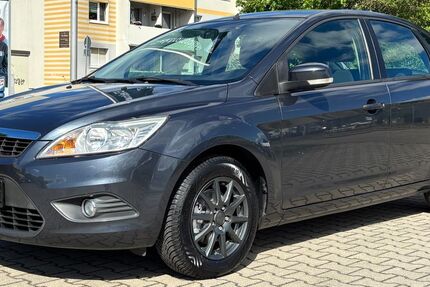 Ford Focus 53.454 km 5.999 &euro; Halle/Saale 06126