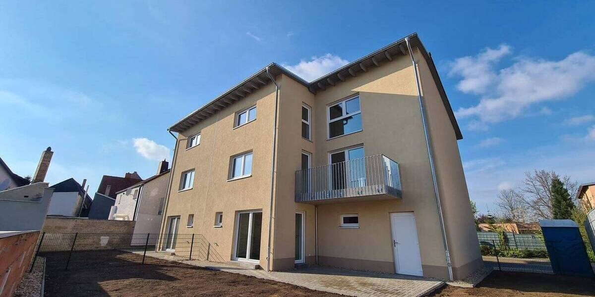 Einziehen und Wohlfühlen! Haushälfte mit Fußbodenheizung, Garage und Garten zu verkaufen! 4 zimmer